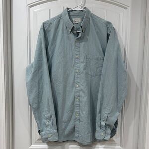 EUC J. Crew Men's Light Blue Button Down Oxford Shirt